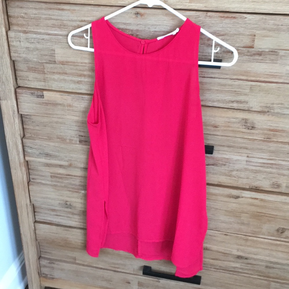 Pink tank